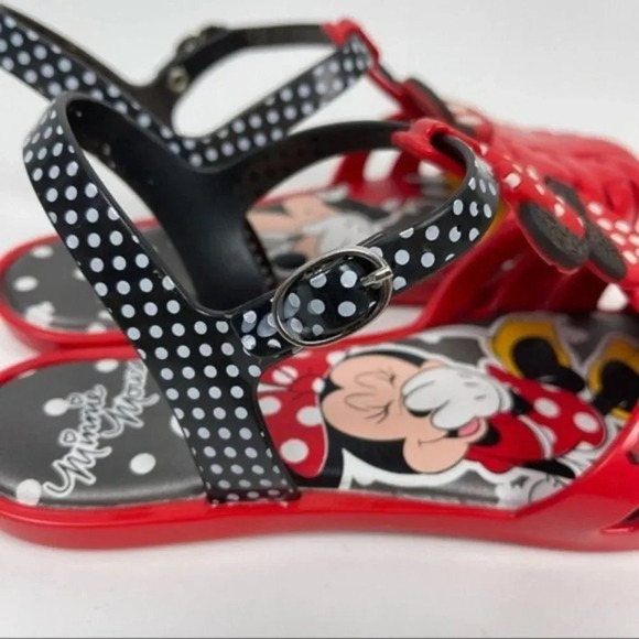 Grendene Kids Red Minnie Mickey Mouse Closed Toe Jelly Sandals Size 4 Youth - Picture 5 of 10